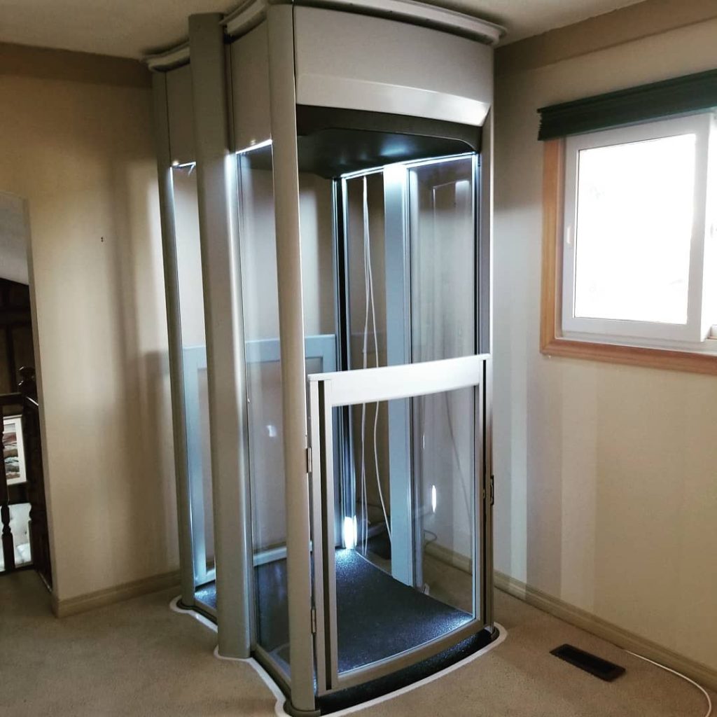 انواع آسانسور هیدرولیک شیشه ای