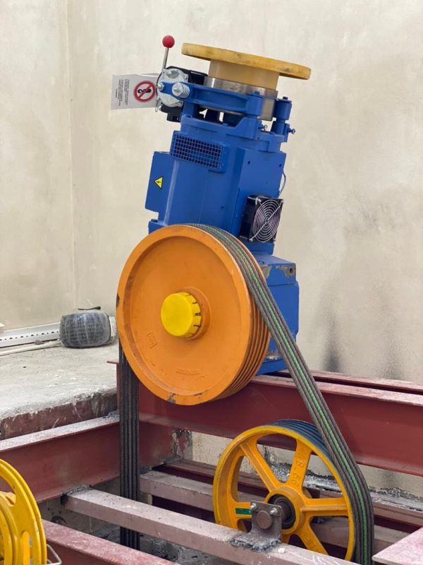 انواع موتور آسانسور گیربکس