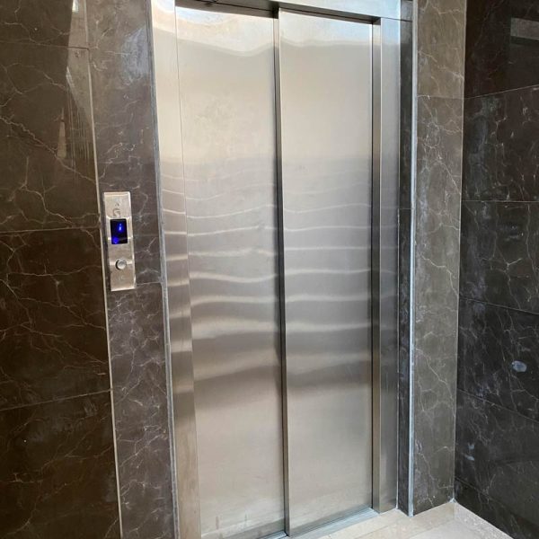 کابین آسانسور