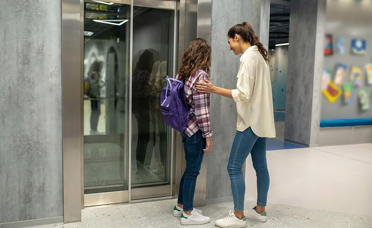 17 علت مهم خرابی آسانسور توسط مسافران