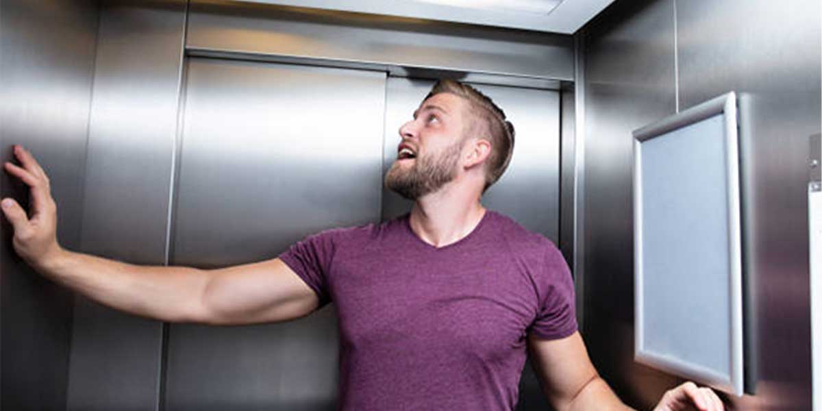 مهم‌ترین دلایل خاموش شدن آسانسور